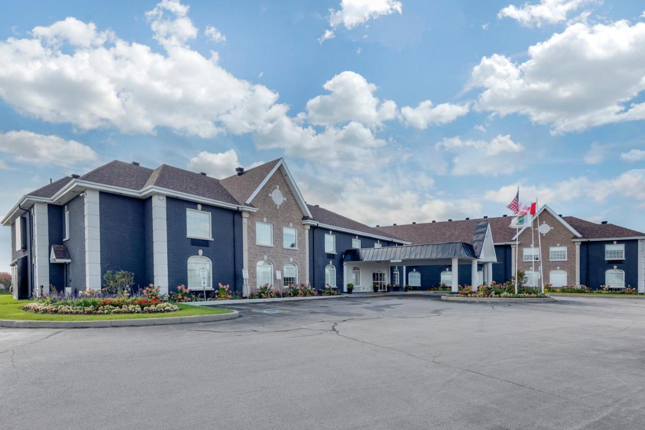 Quality Inn & Suites Oakville Pokoj fotografie